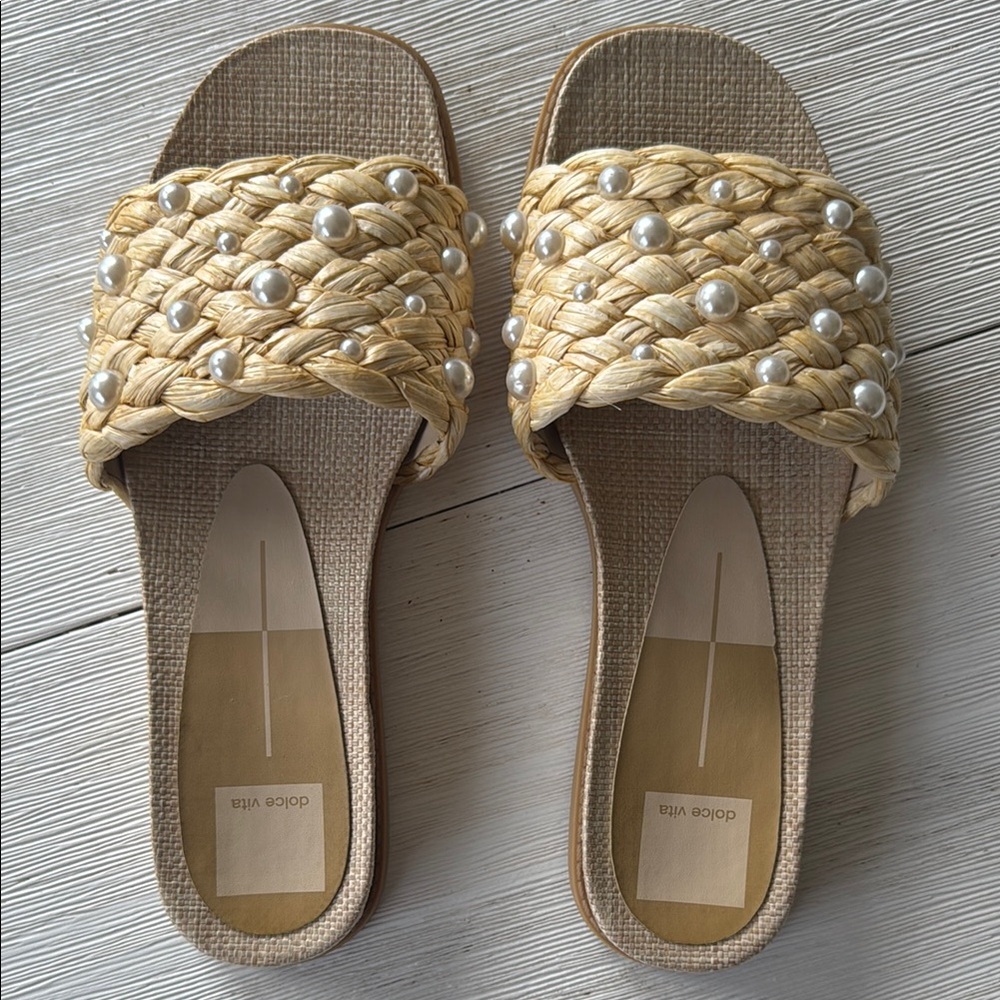 Dolce Vita Grazie Pearl Sandals - Picture 4 of 9